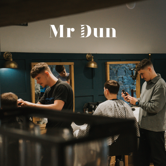 MR DUN SHAMPOO & HAIRCUT (£30)